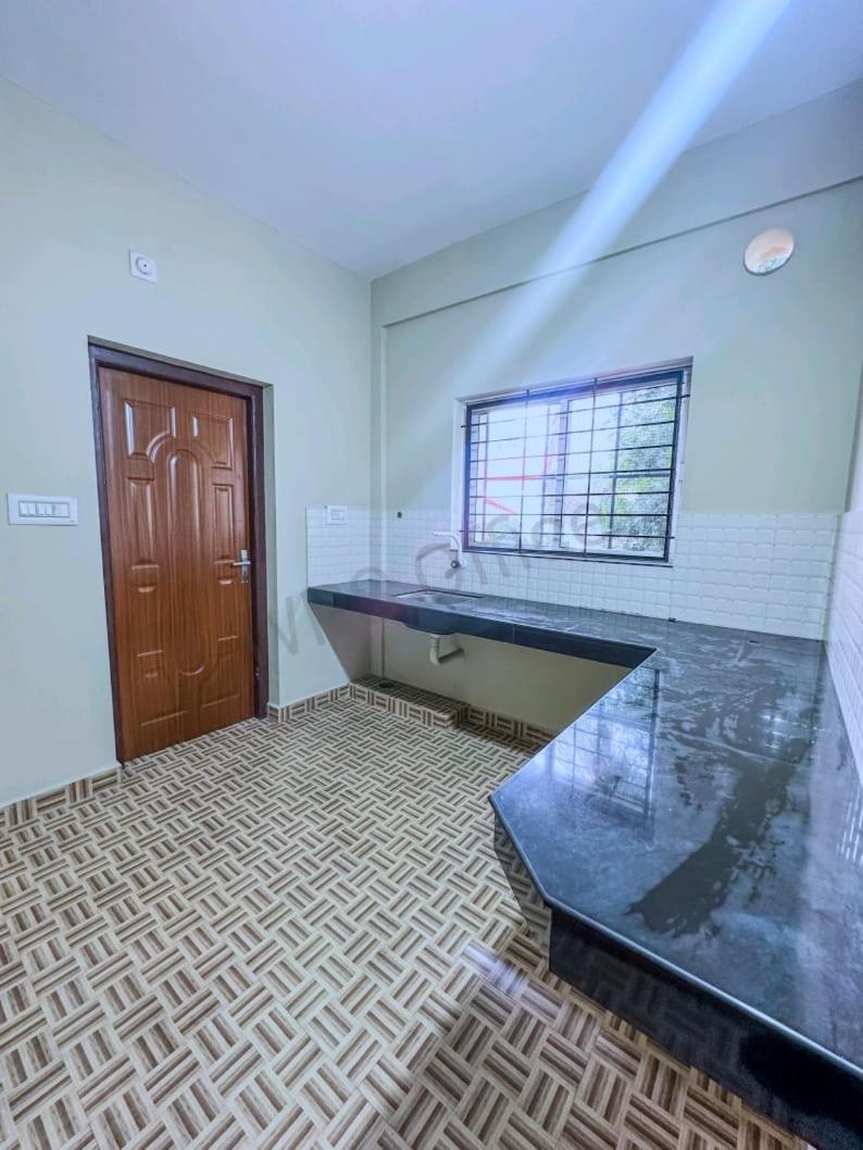 Gmr Suites Kalpetta Exterior photo